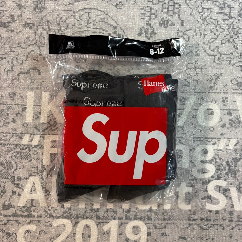Supreme Hanes Crew Socks 4 Pack Black Mens Shoe Size 6-12 NWT SS23A37 Streetwear